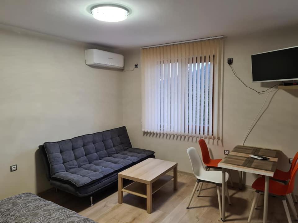 Студиа Студенец Smolyan Luaran gambar